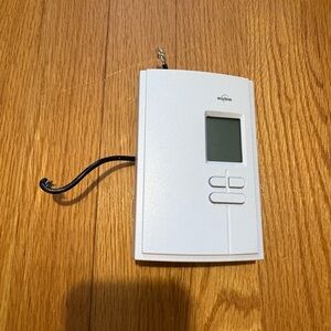 White Digital Programmable Thermostat - 2500W (Small #1)